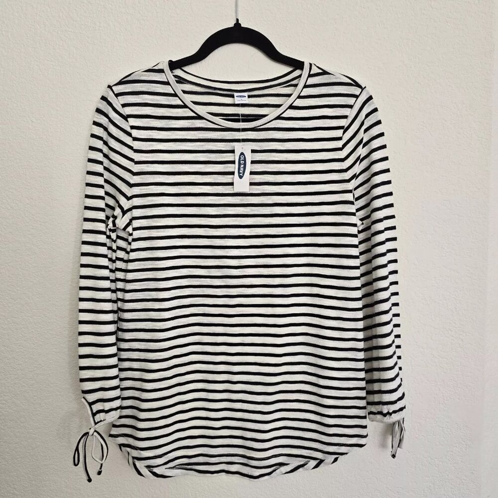NWT Old Navy Women Black White Striped Knit Top 3/4 Tie Sleeve Size Small